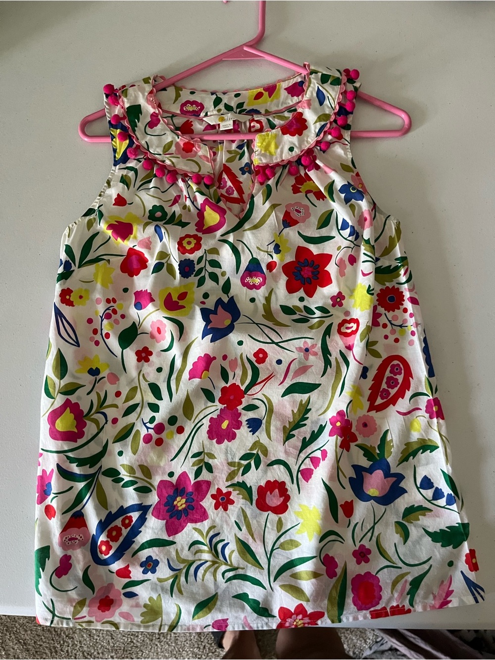 Boden Womens White sleeveless tunic style Top with Multicolor Floral Print
